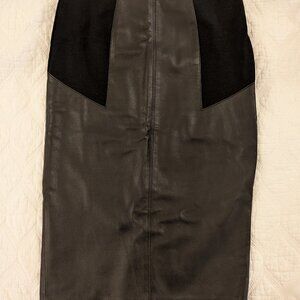 Diane Von Furstenberg Black Leather & Wool Pencil Skirt w/ Side Zip & Back Slit